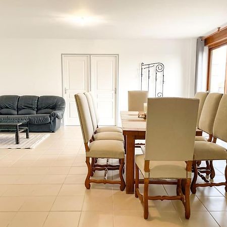 Maison De Campagne Paisible La Mesniere Екстер'єр фото